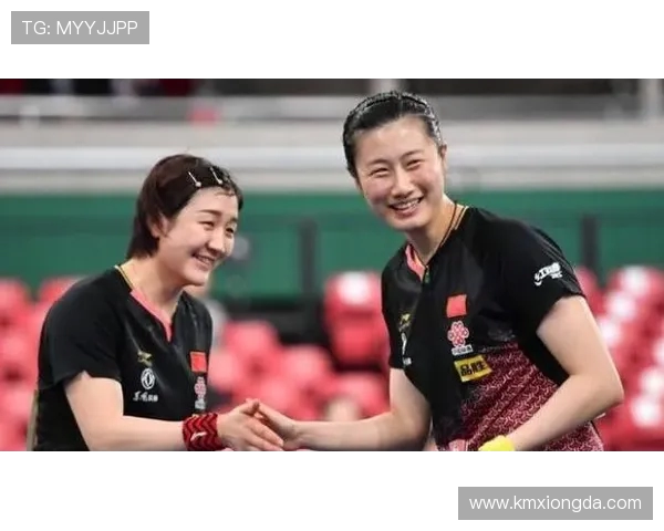 2015年丁宁与陈梦巅峰对决揭示乒乓球新星崛起的精彩瞬间