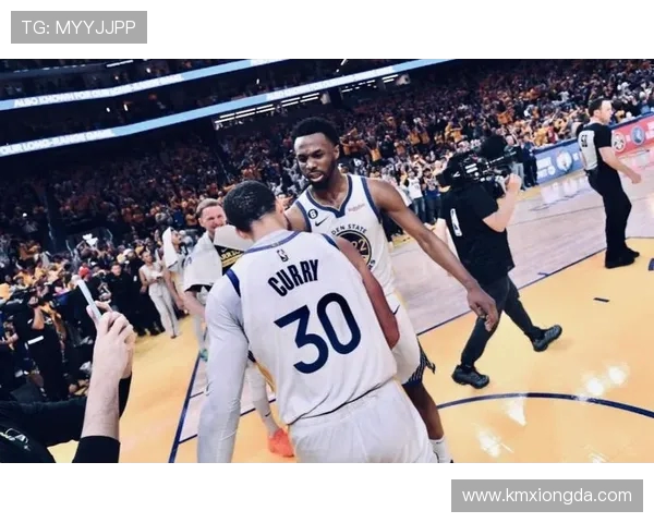 猛龙与勇士激战回顾12月13日精彩录像重温比赛亮点与关键时刻分析