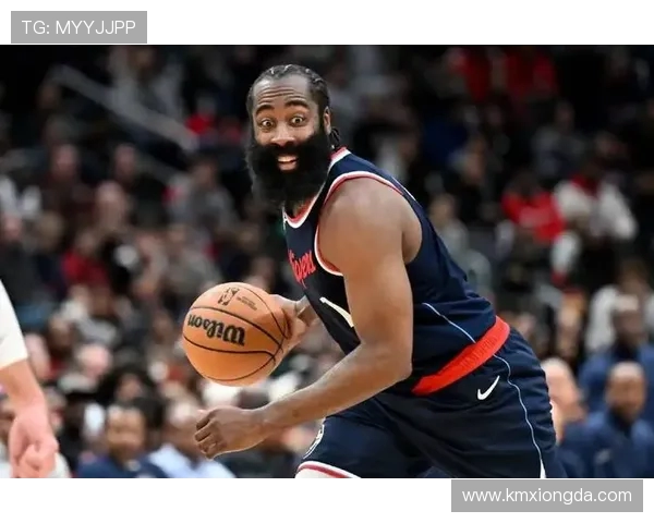 莱昂纳德轮休引发热议快船队因违规遭到联盟警告